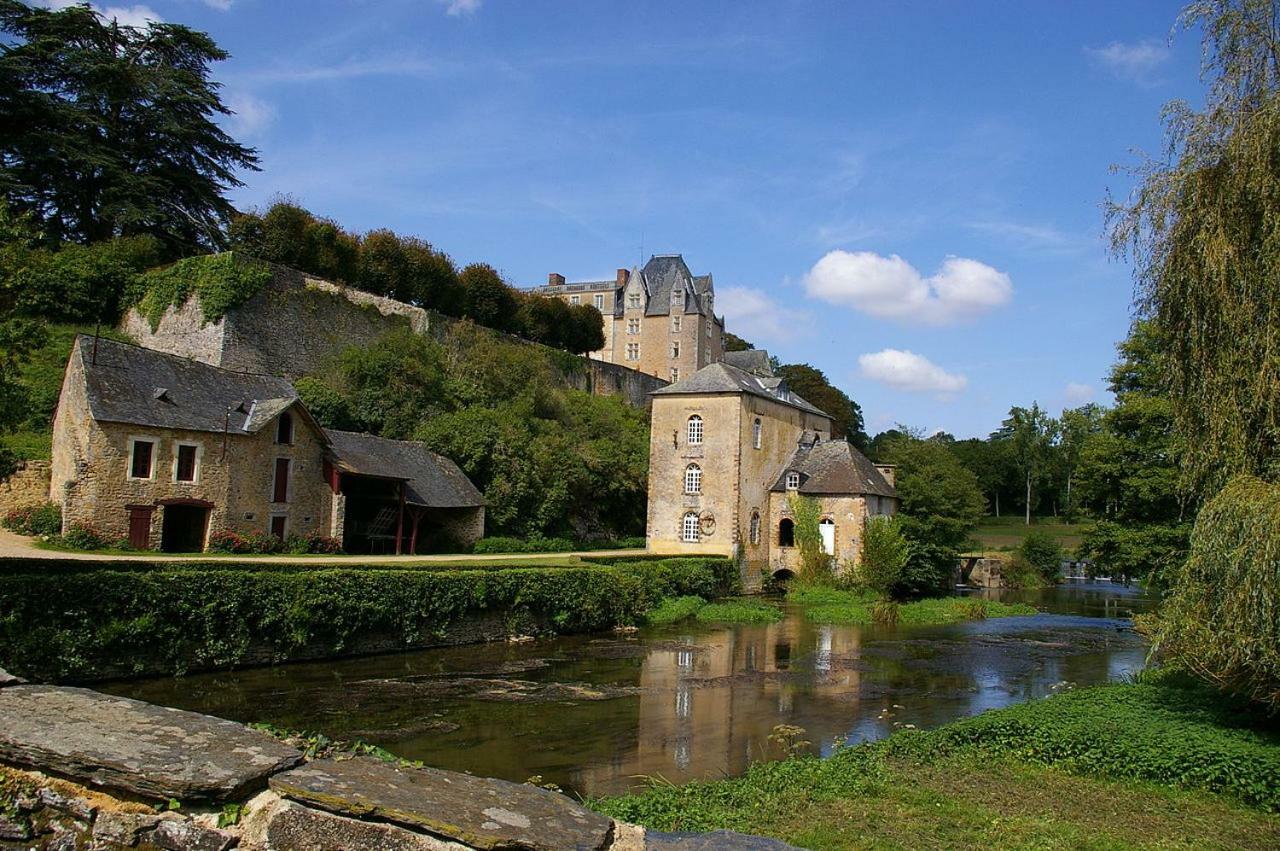 Logis De La Helberdiere Cossé-en-Champagne Exterior foto